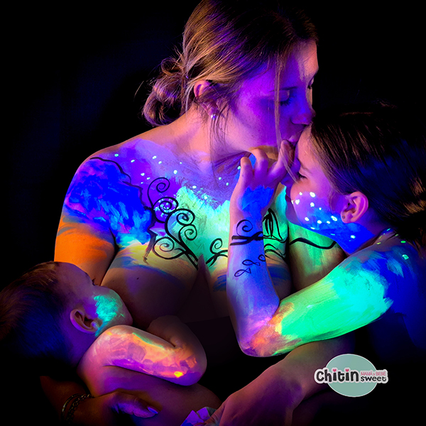 bodypainting-maternidad-familia-fotografia-alicante-bellypainting-mama-lactancia