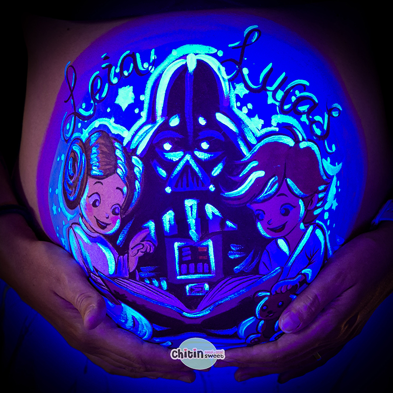 bellypainting-guerra-galaxias-stars-wars-elda-embarazo-embarazada-ecografia-banyeres-preparto-postparto-matrona-doula-neón