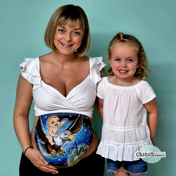 bellypainting-elda-embarazada-babyshower-regalo-pintabarrigas-pintapanzas-fotografia-petrer-embarazo-pregnant-Aren-hermana